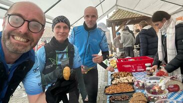 Die Triathleten beim Hügelrun in Spalt 2005